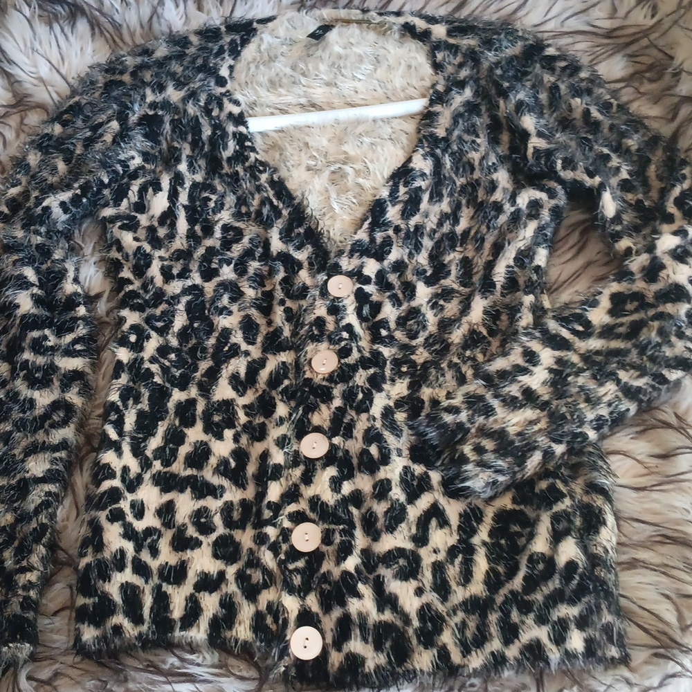 VIP sooo soft poly button closure sweater